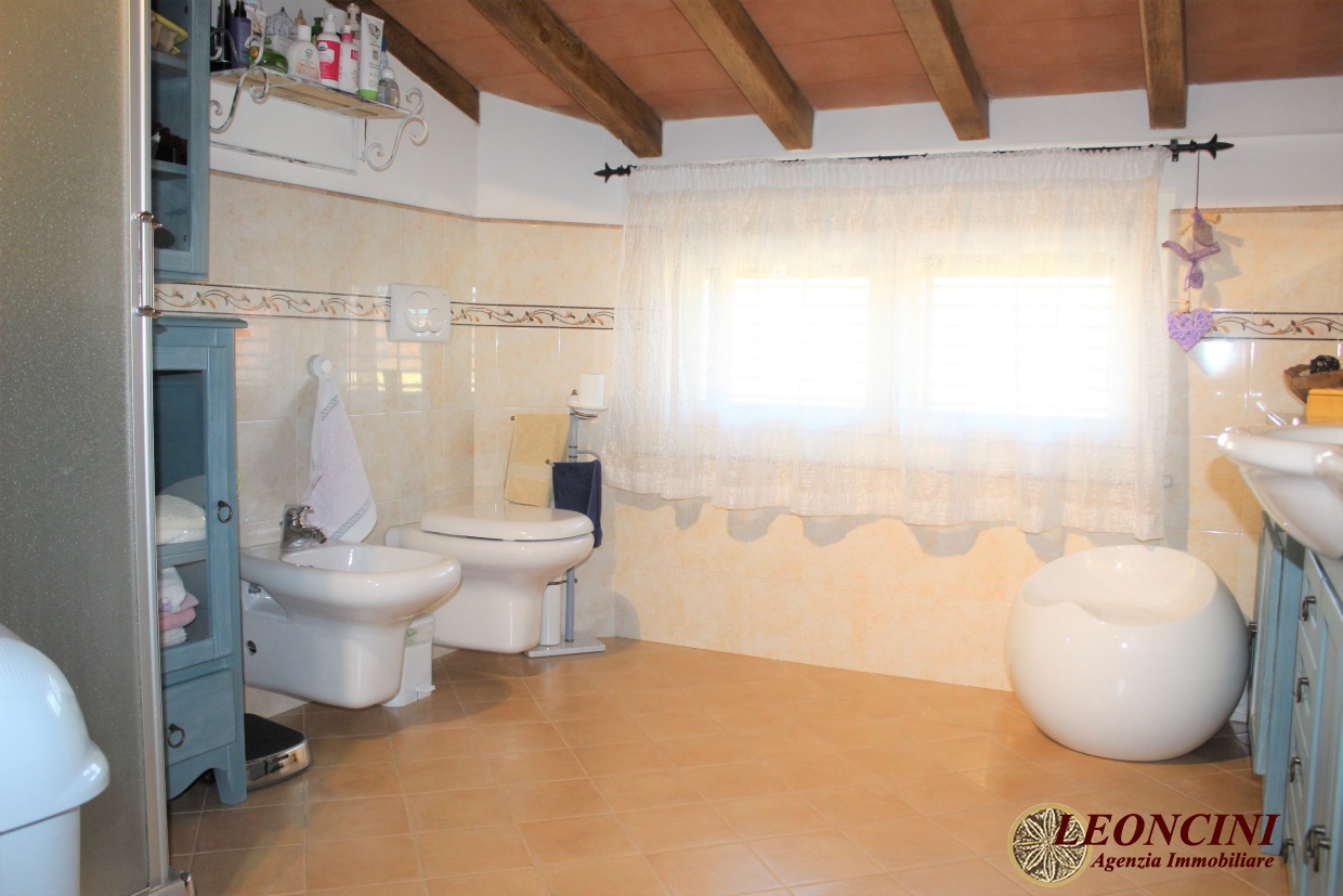 2 Bed, ApartmentFor Sale, Villafranca in Lunigiana, Toscana