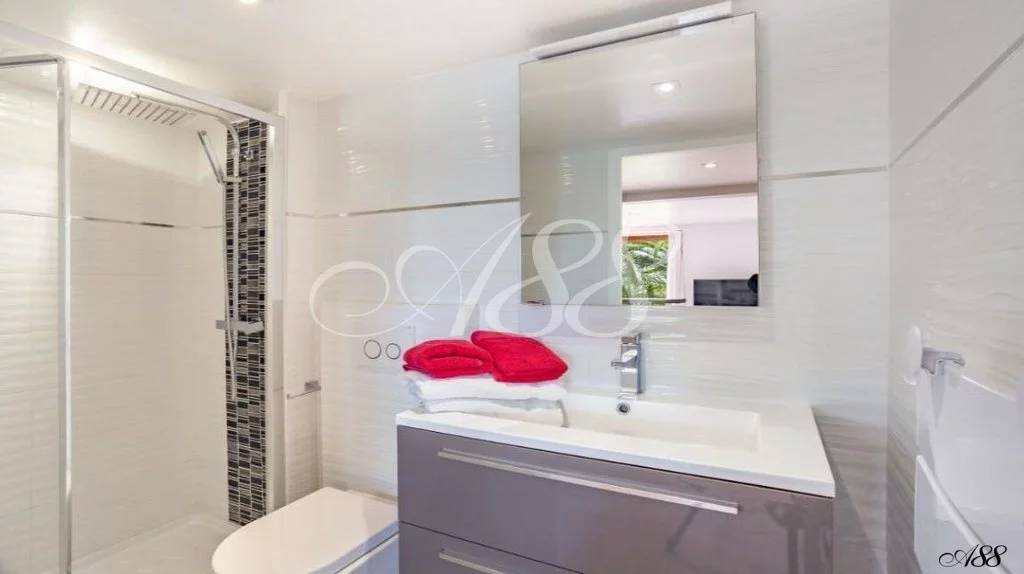 12 Bed, 7 Bath, HouseFor Sale, Sainte-Maxime, Var 12 Bed, 7 Bath, HouseFor Sale, Sainte-Maxime, Var