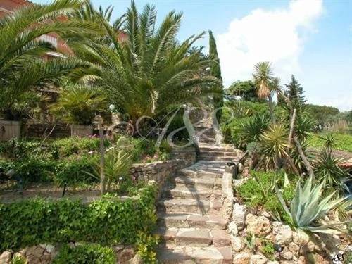 12 Bed, 7 Bath, HouseFor Sale, Sainte-Maxime, Var 12 Bed, 7 Bath, HouseFor Sale, Sainte-Maxime, Var