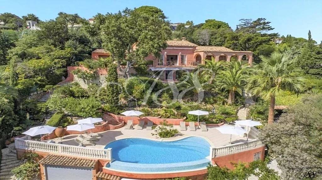 12 Bed, 7 Bath, HouseFor Sale, Sainte-Maxime, Var 12 Bed, 7 Bath, HouseFor Sale, Sainte-Maxime, Var