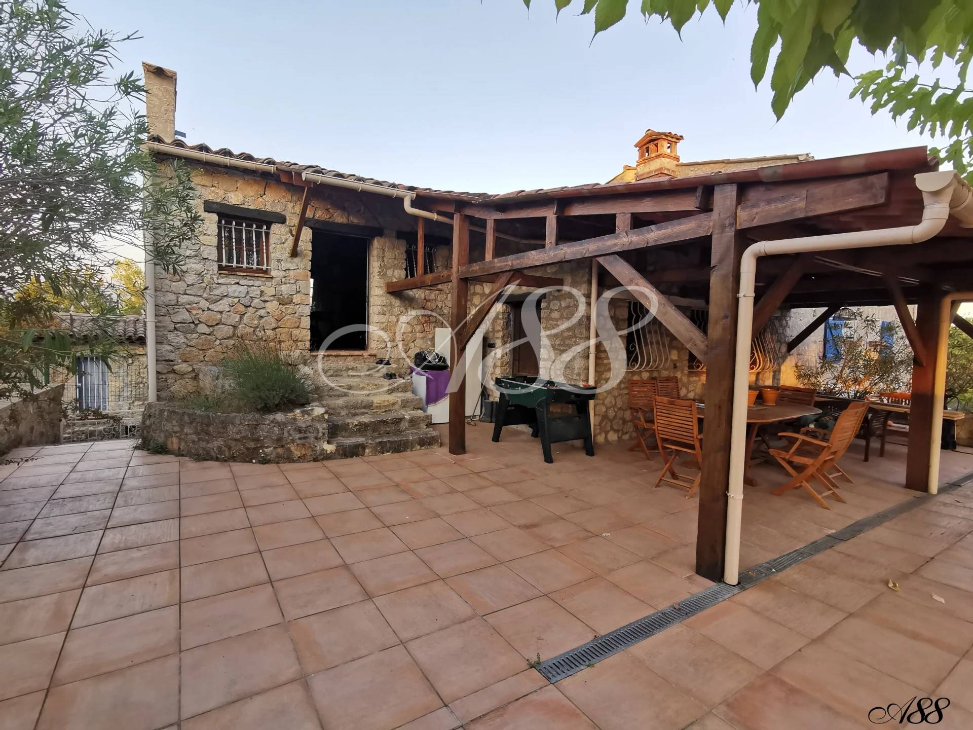 5 Bed, 3 Bath, HouseFor Sale, Saint-Paul-en-Forêt, Var