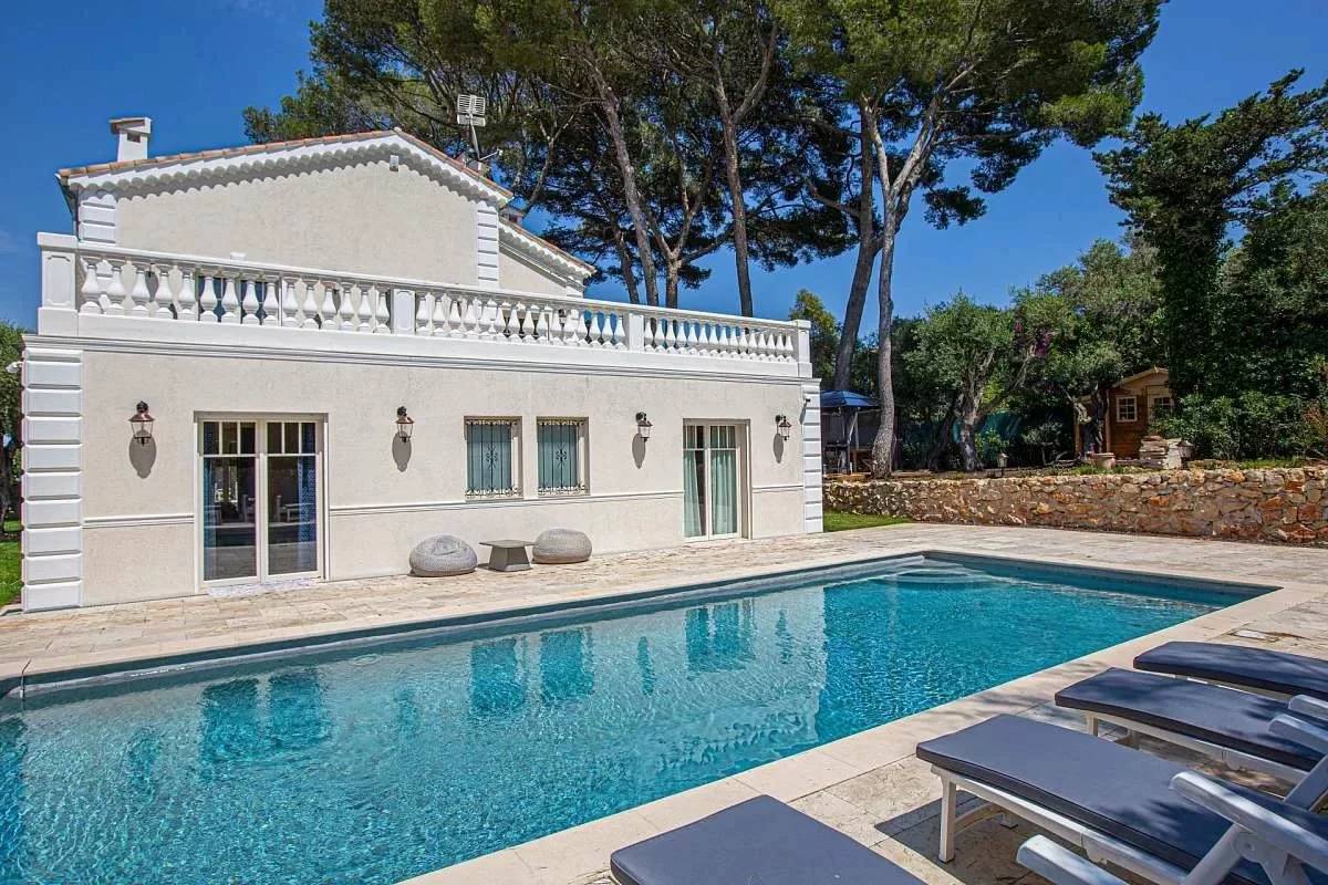 5 Bed, 5 Bath, HouseFor Sale, Antibes, Alpes-Maritimes 5 Bed, 5 Bath, HouseFor Sale, Antibes, Alpes-Maritimes