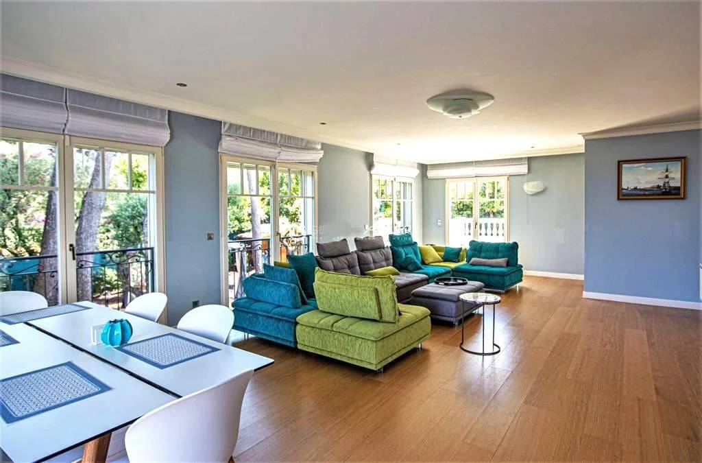 5 Bed, 5 Bath, HouseFor Sale, Antibes, Alpes-Maritimes 5 Bed, 5 Bath, HouseFor Sale, Antibes, Alpes-Maritimes