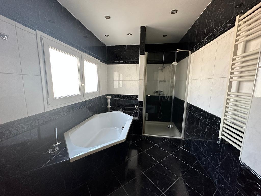 5 Bed, 4 Bath, HouseFor Sale, Empuriabrava, Girona, 17487 5 Bed, 4 Bath, HouseFor Sale, Empuriabrava, Girona, 17487