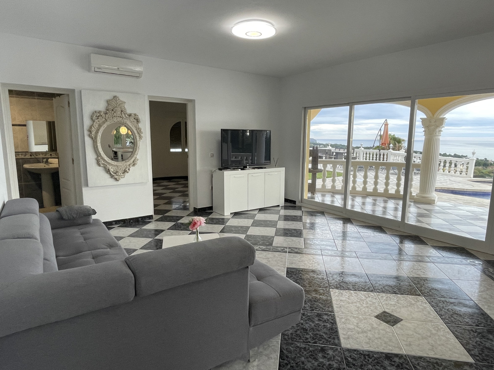 4 Bed, 4 Bath, HouseFor Sale, Calpe, Alicante 4 Bed, 4 Bath, HouseFor Sale, Calpe, Alicante