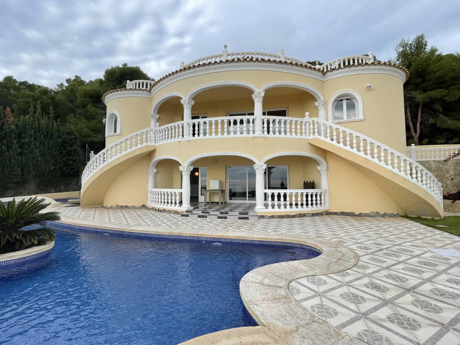 4 Bed, 4 Bath, HouseFor Sale, Calpe, Alicante 4 Bed, 4 Bath, HouseFor Sale, Calpe, Alicante