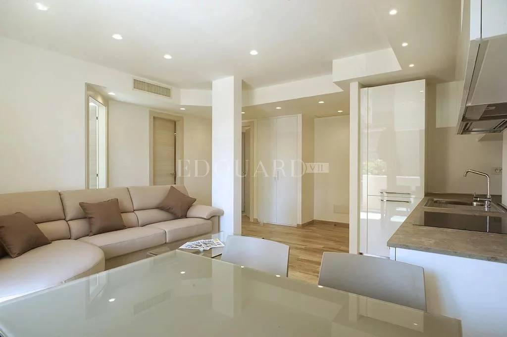 2 Bed, 1 Bath, ApartmentFor Sale, Roquebrune-Cap-Martin, Alpes-Maritimes