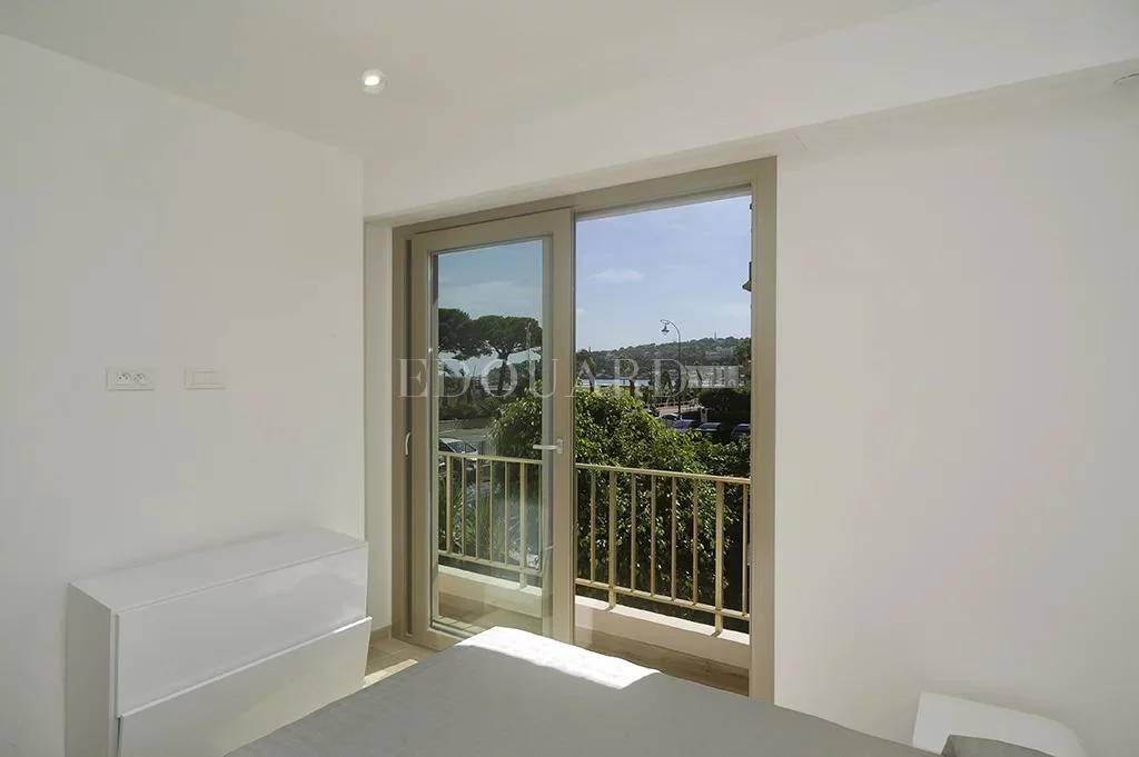 2 Bed, 1 Bath, ApartmentFor Sale, Roquebrune-Cap-Martin, Alpes-Maritimes