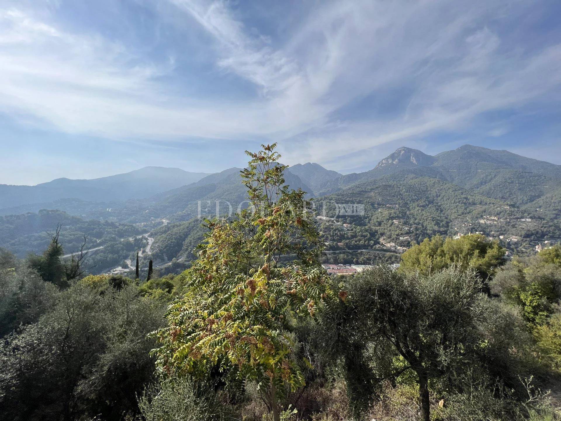 3 Bed, 2 Bath, HouseFor Sale, Castellar, Alpes-Maritimes
