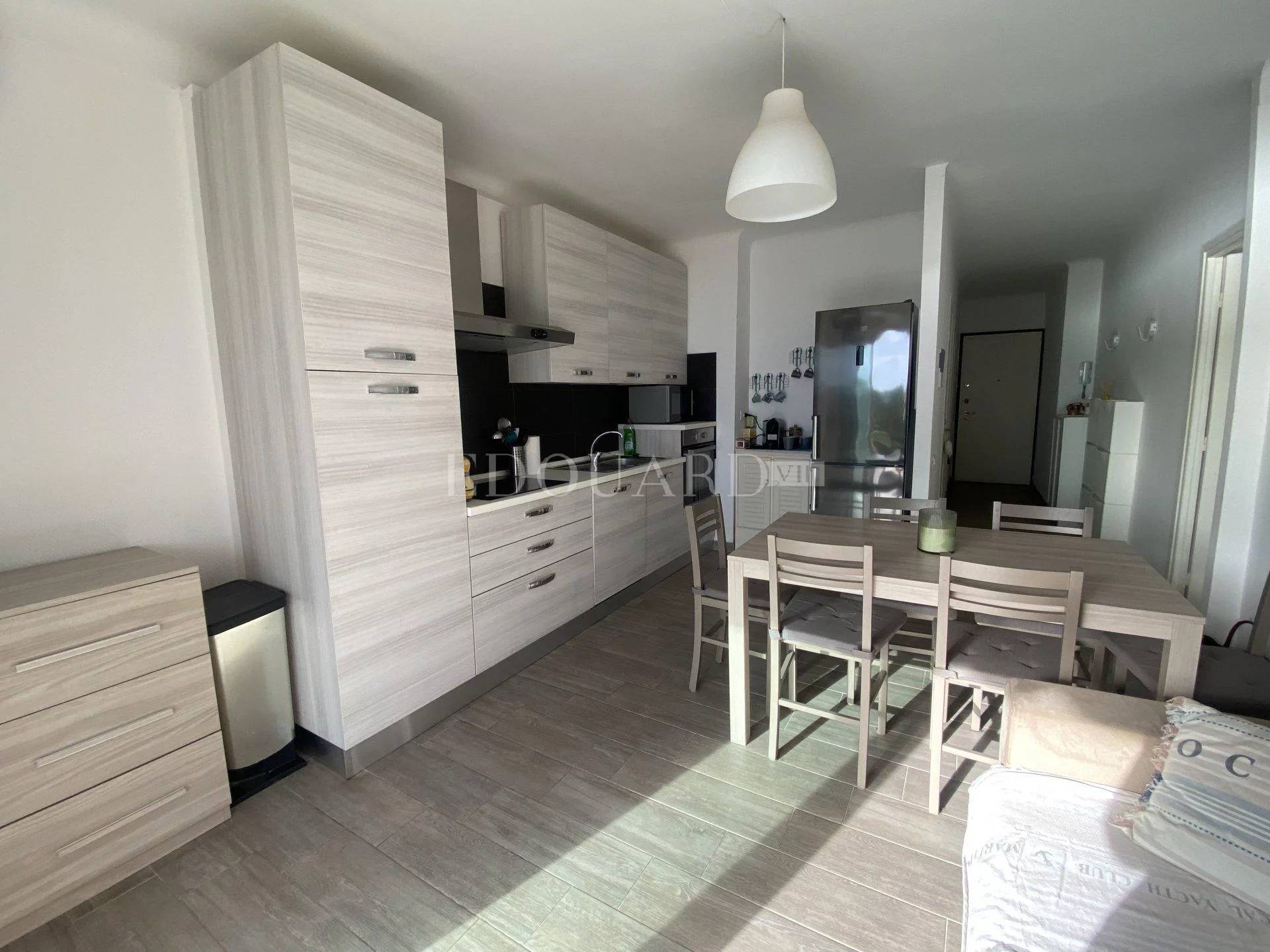 2 Bed, 1 Bath, ApartmentFor Sale, Menton, Alpes-Maritimes 2 Bed, 1 Bath, ApartmentFor Sale, Menton, Alpes-Maritimes