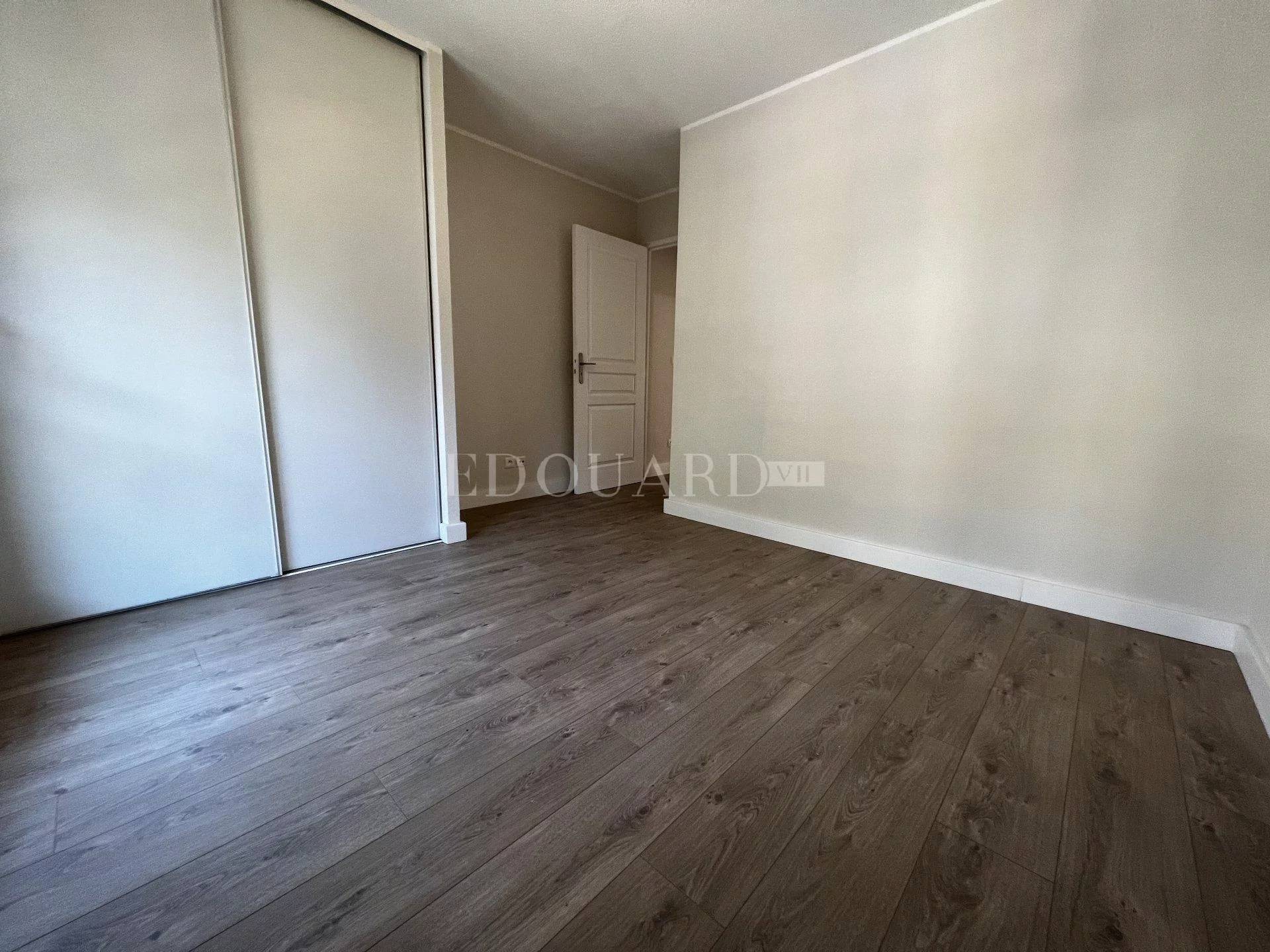 1 Bed, 1 Bath, ApartmentFor Sale, Menton, Alpes-Maritimes 1 Bed, 1 Bath, ApartmentFor Sale, Menton, Alpes-Maritimes