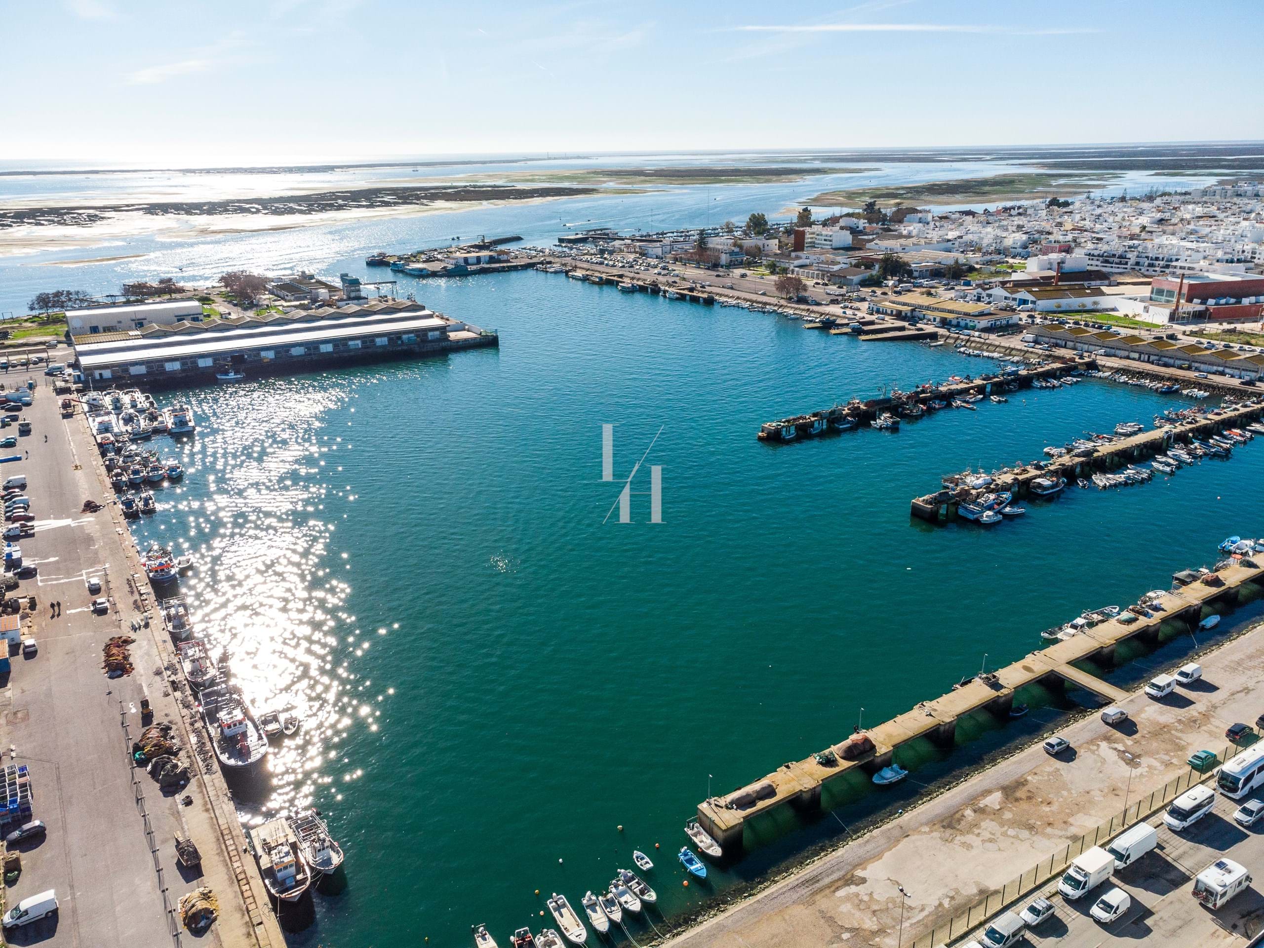 3 Bed, 2 Bath, ApartmentFor Sale, Olhão, Faro, 8700-203