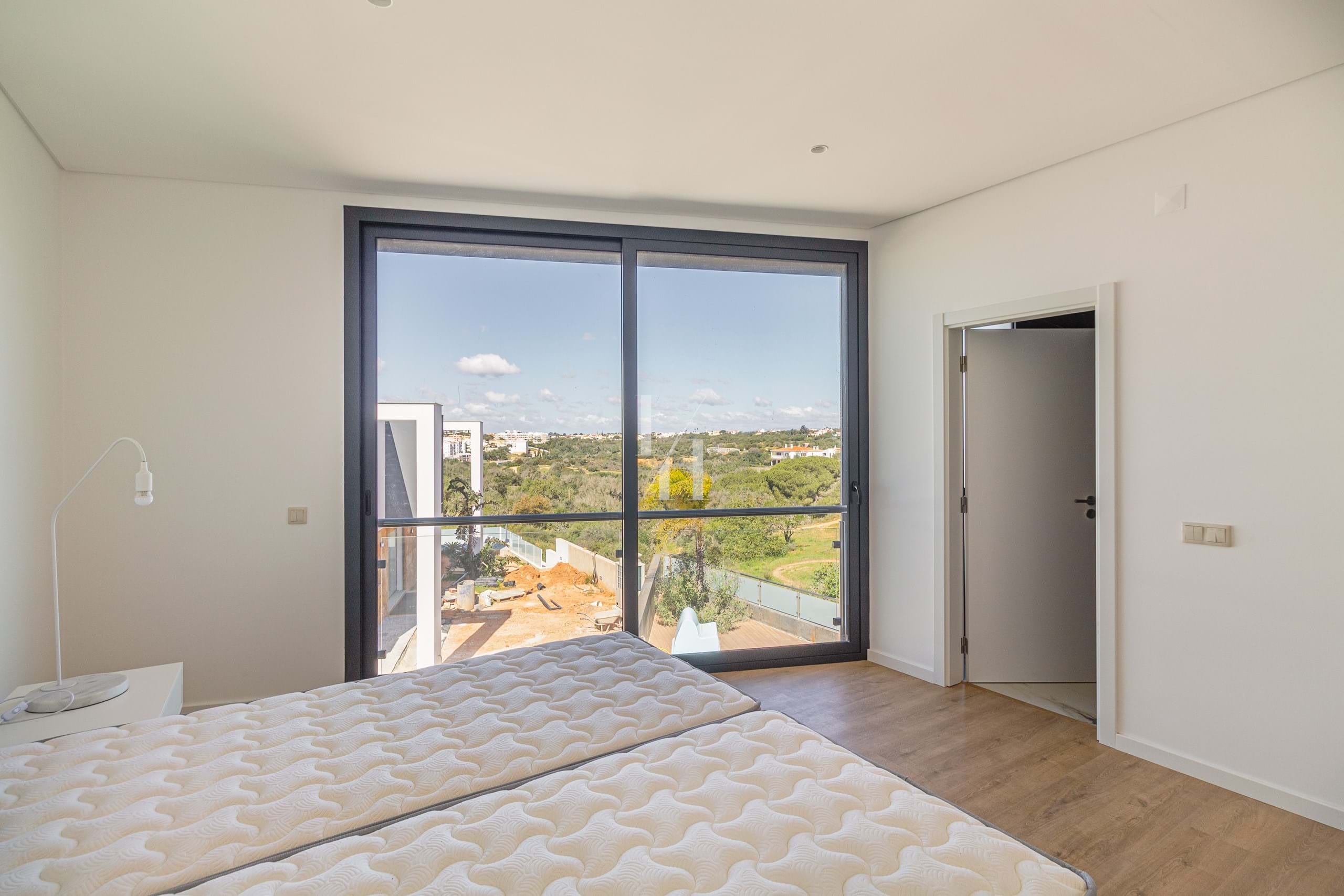 4 Bed, 5 Bath, HouseFor Sale, Albufeira, Faro, 8200-594