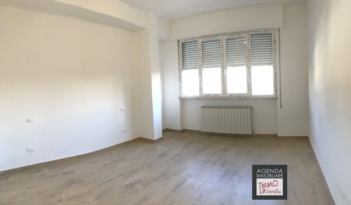 2 Bed, ApartmentFor Sale, Viareggio, Lucca, Toscana