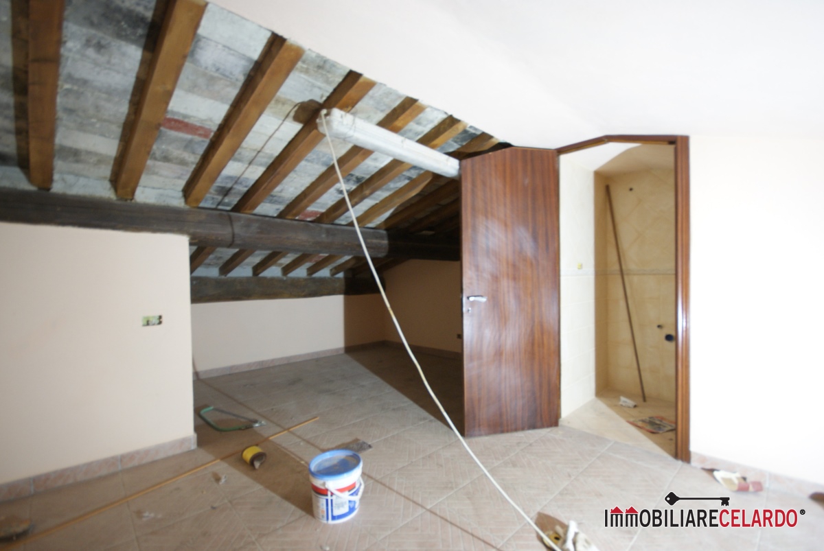 2 Bed, ApartmentFor Sale, Poggibonsi, Siena, Toscana