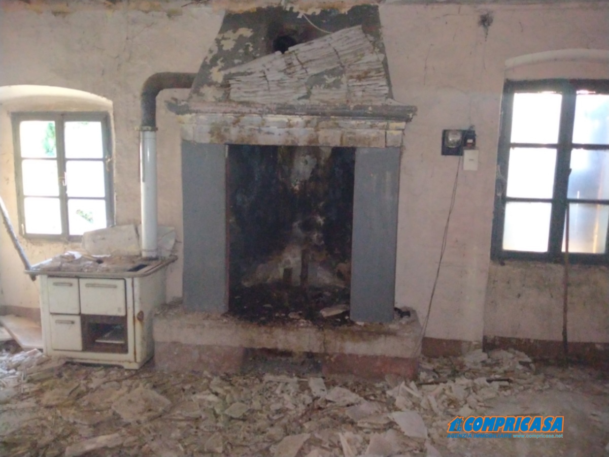 HouseFor Sale, Caprino Veronese, Verona, Veneto