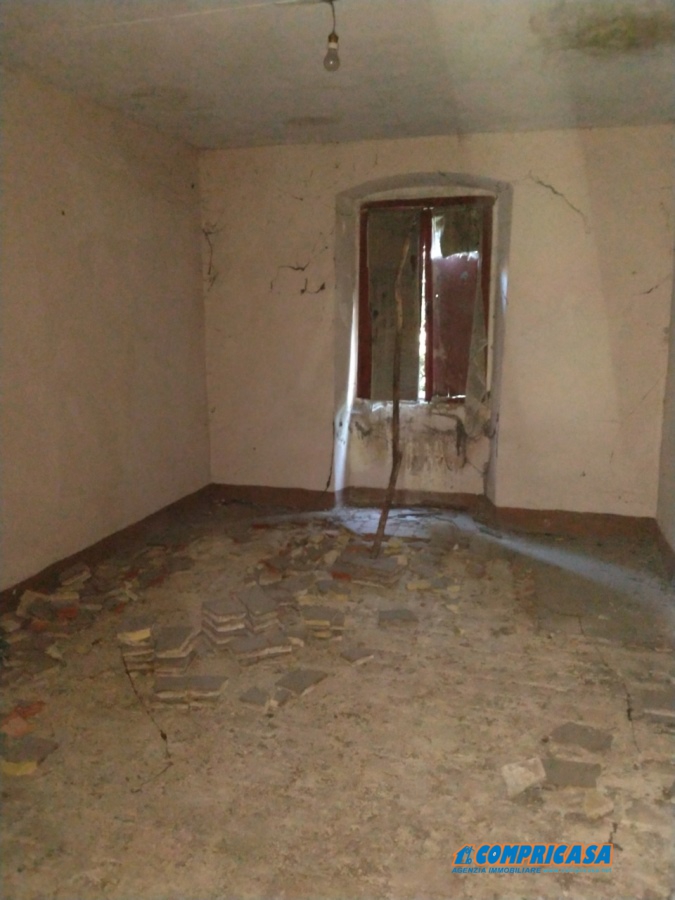 HouseFor Sale, Caprino Veronese, Verona, Veneto