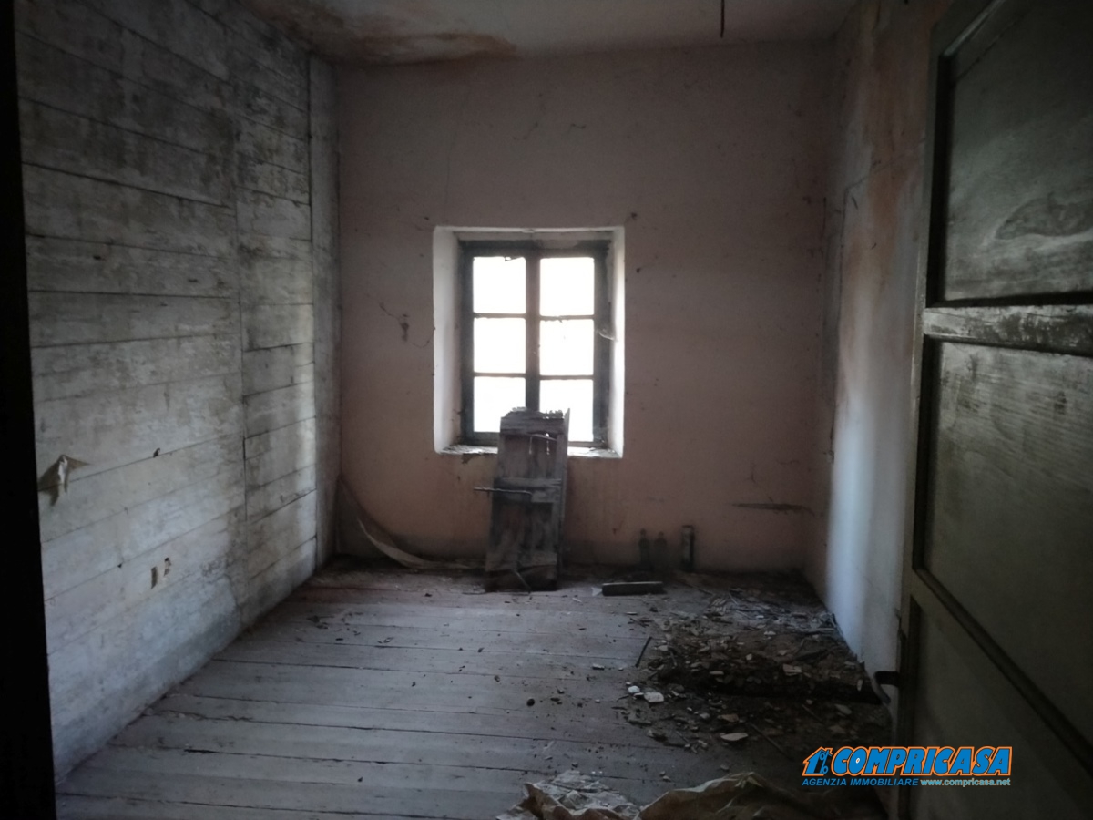 HouseFor Sale, Caprino Veronese, Verona, Veneto