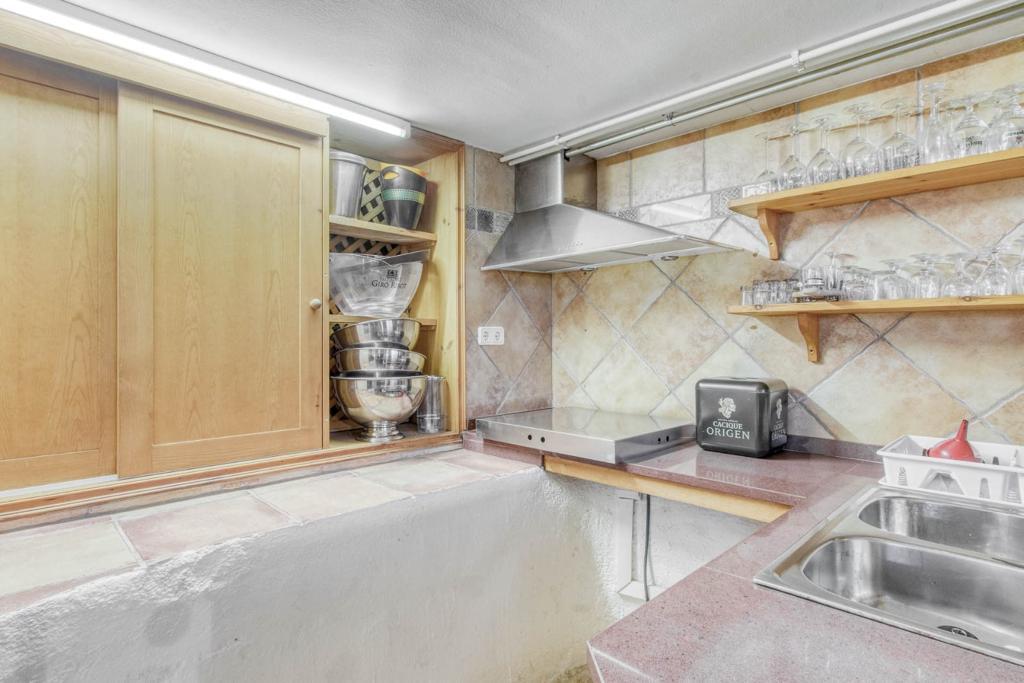 5 Bed, 4 Bath, HouseFor Sale, Empuriabrava, Girona, 17487 5 Bed, 4 Bath, HouseFor Sale, Empuriabrava, Girona, 17487