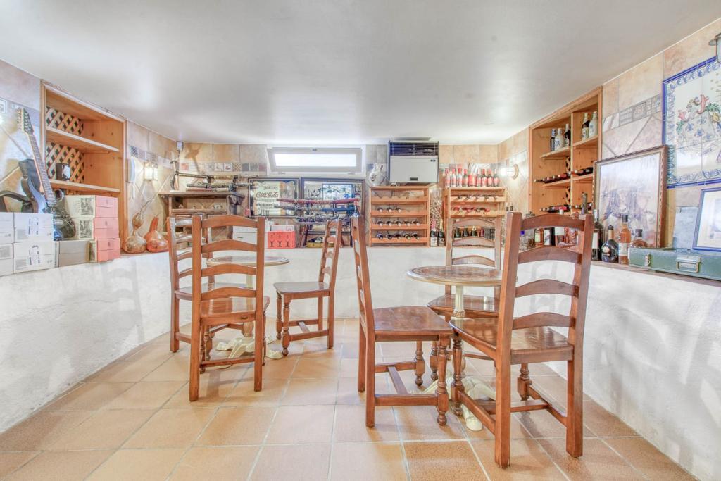 5 Bed, 4 Bath, HouseFor Sale, Empuriabrava, Girona, 17487 5 Bed, 4 Bath, HouseFor Sale, Empuriabrava, Girona, 17487