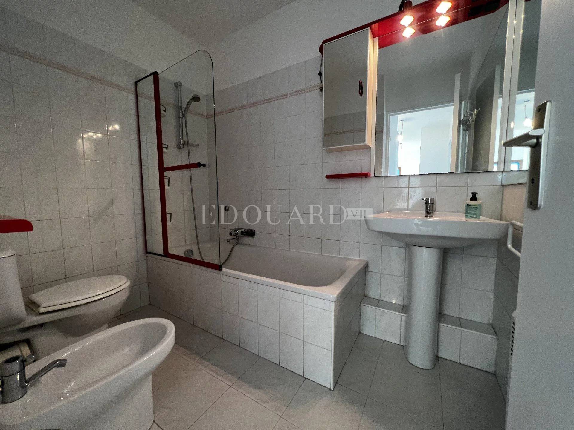 2 Bed, 1 Bath, ApartmentFor Sale, Menton, Alpes-Maritimes