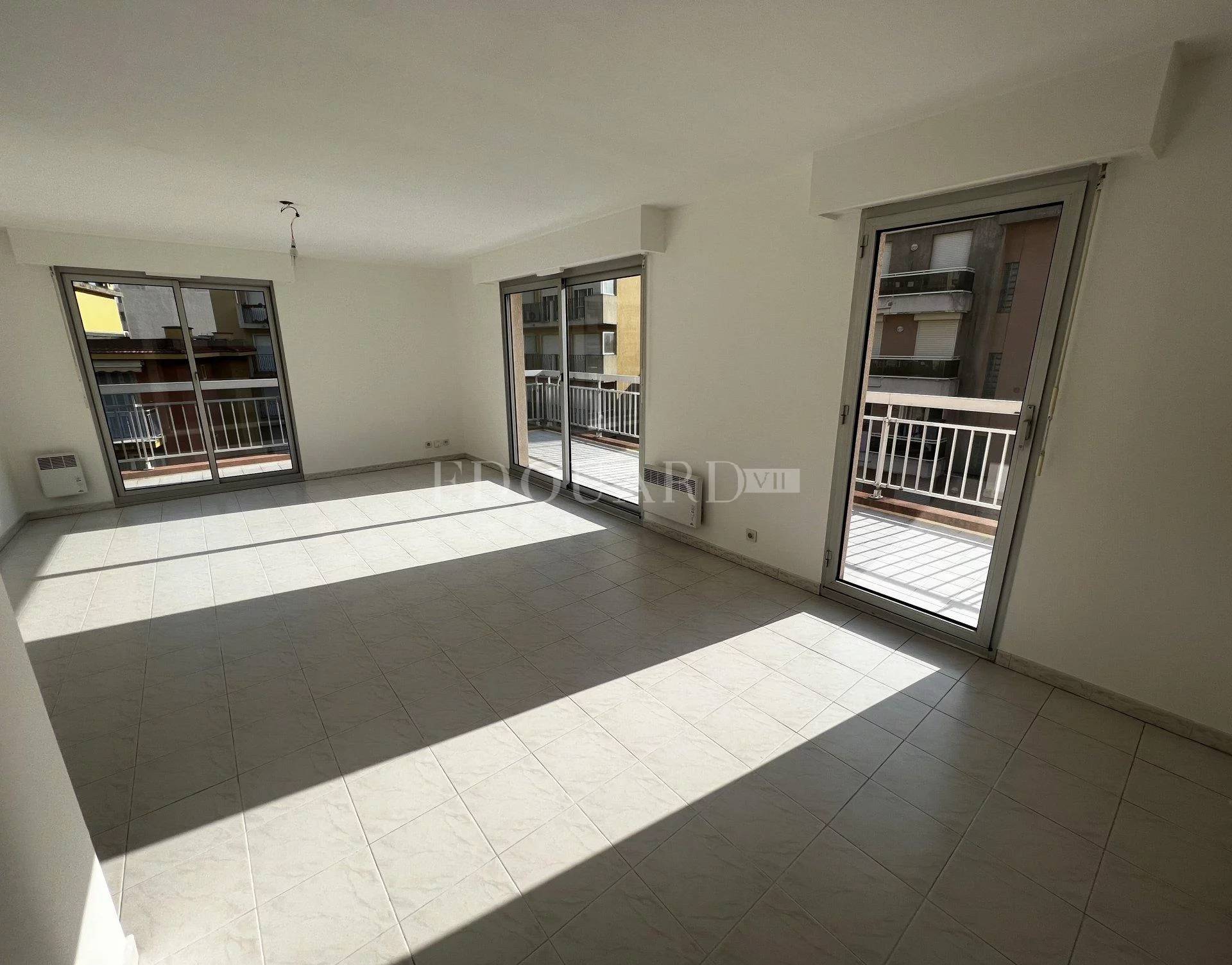 2 Bed, 1 Bath, ApartmentFor Sale, Menton, Alpes-Maritimes