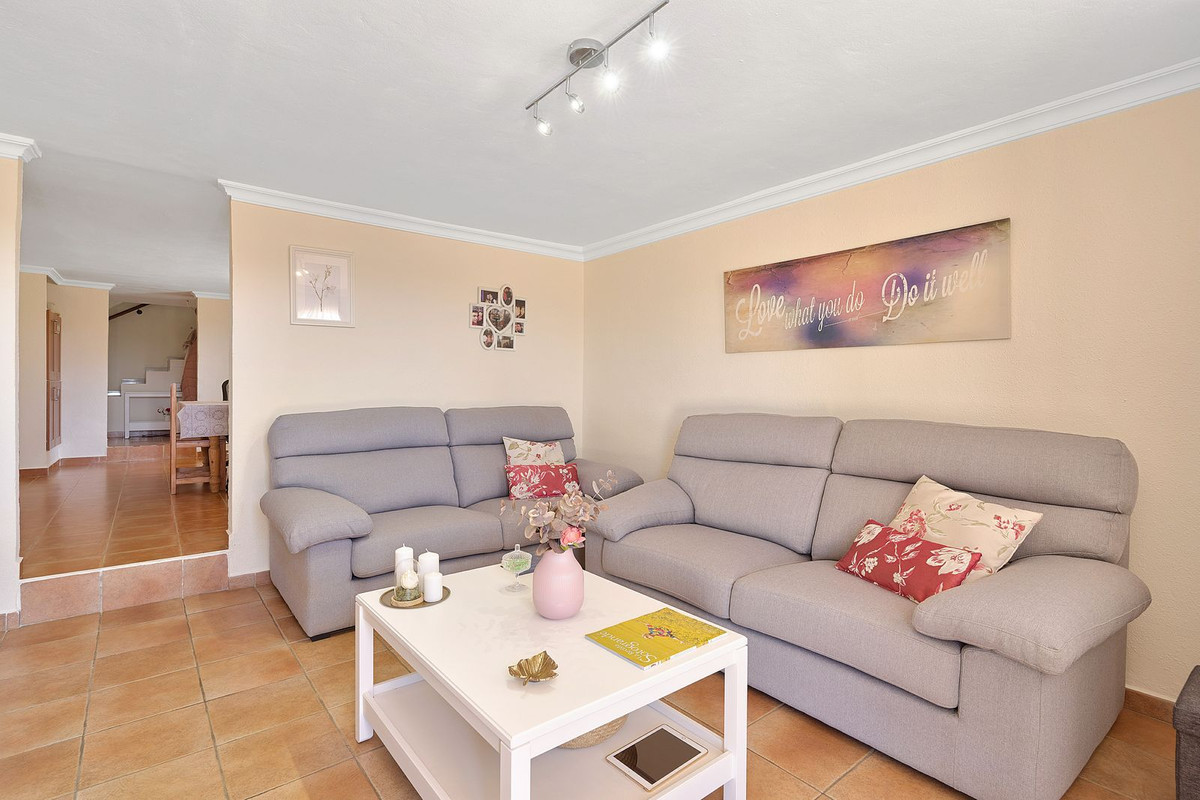 5 Bed, 4 Bath, HouseFor Sale, Pueblo Nuevo de Guadiaro, Cadiz 5 Bed, 4 Bath, HouseFor Sale, Pueblo Nuevo de Guadiaro, Cadiz