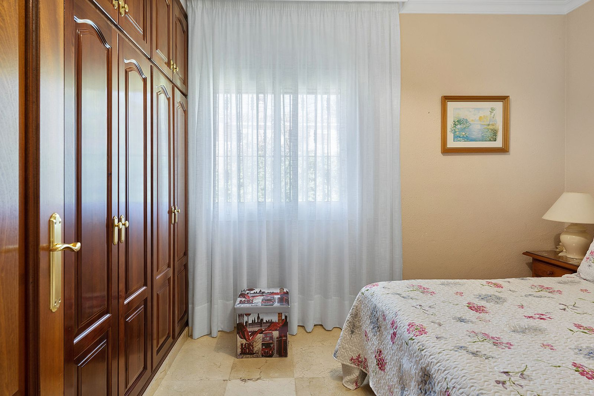 5 Bed, 4 Bath, HouseFor Sale, Pueblo Nuevo de Guadiaro, Cadiz 5 Bed, 4 Bath, HouseFor Sale, Pueblo Nuevo de Guadiaro, Cadiz