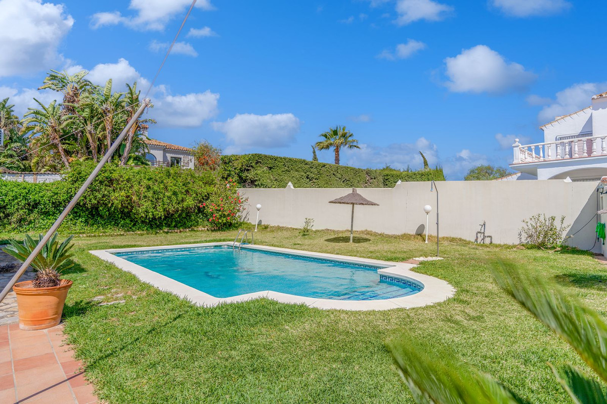 5 Bed, 4 Bath, HouseFor Sale, Pueblo Nuevo de Guadiaro, Cadiz 5 Bed, 4 Bath, HouseFor Sale, Pueblo Nuevo de Guadiaro, Cadiz