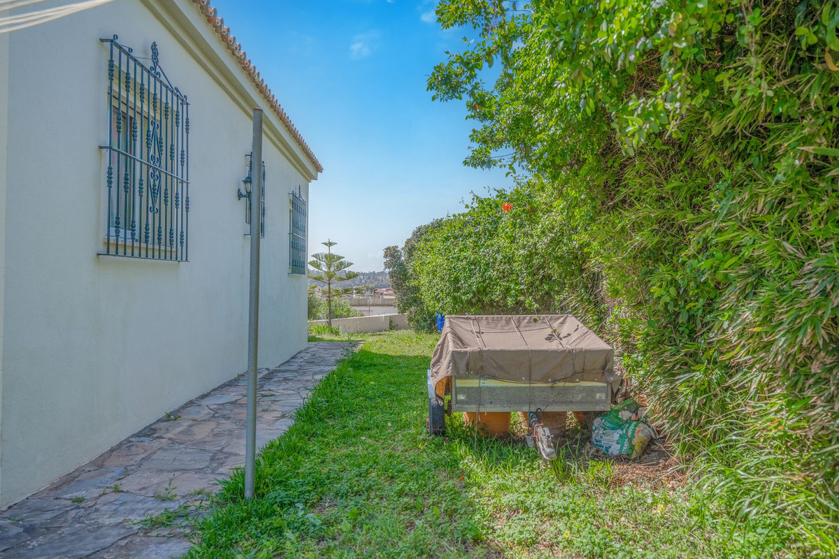 5 Bed, 4 Bath, HouseFor Sale, Pueblo Nuevo de Guadiaro, Cadiz 5 Bed, 4 Bath, HouseFor Sale, Pueblo Nuevo de Guadiaro, Cadiz