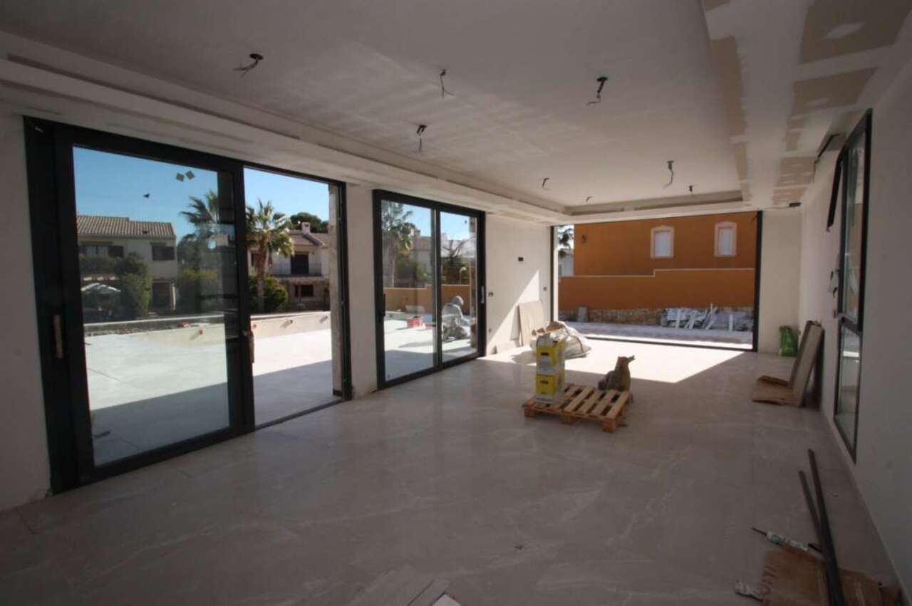 4 Bed, 4 Bath, HouseFor Sale, Calpe, Alicante