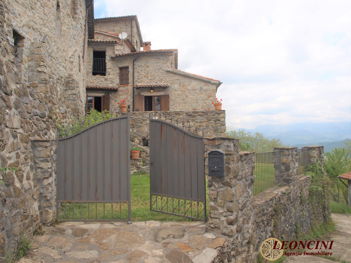2 Bed, HouseFor Sale, Tresana, Toscana