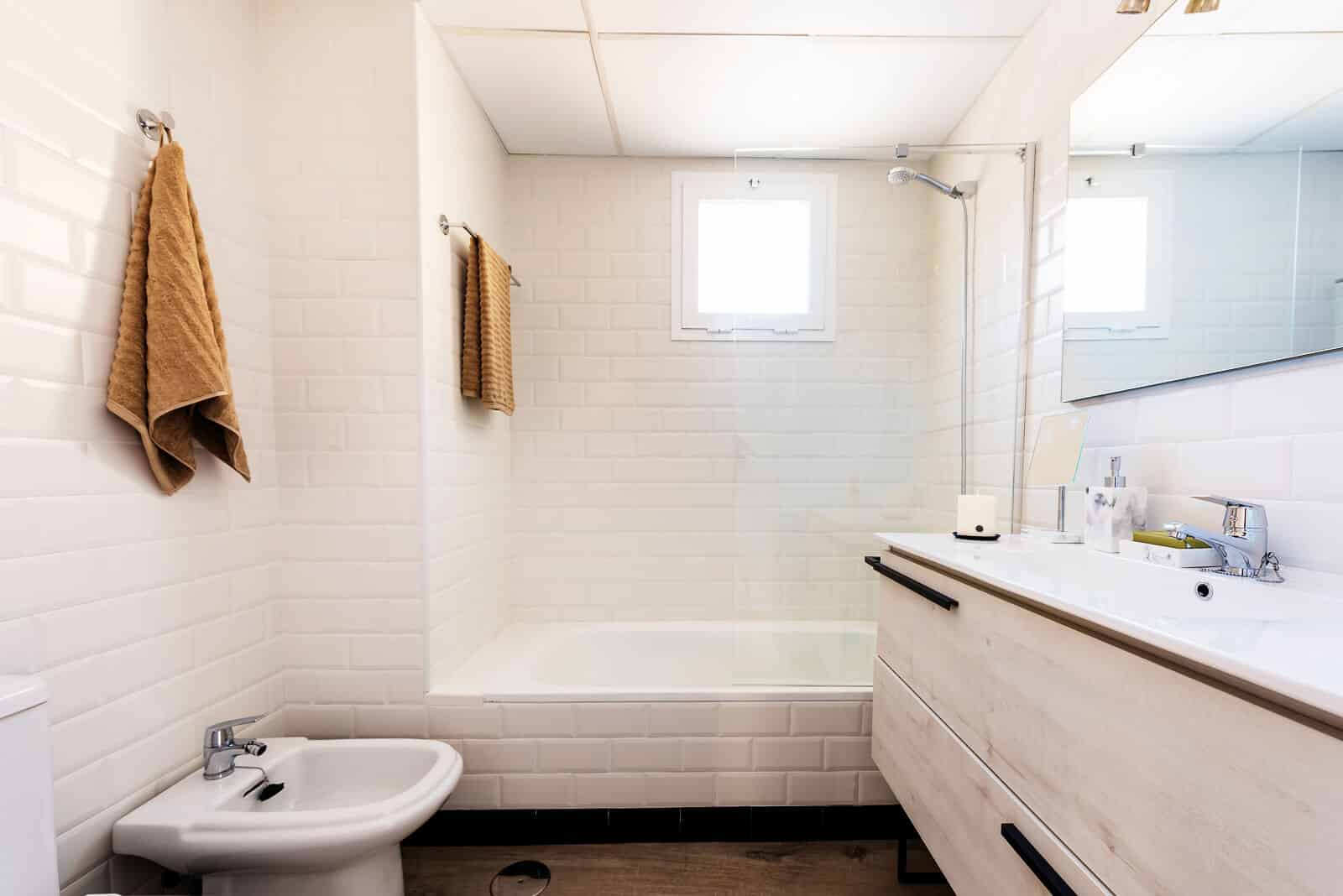 3 Bed, 2 Bath, ApartmentFor Sale, La Duquesa, Malaga