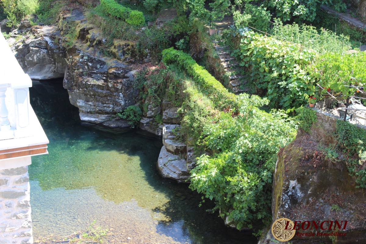 ApartmentFor Sale, Bagnone, Toscana