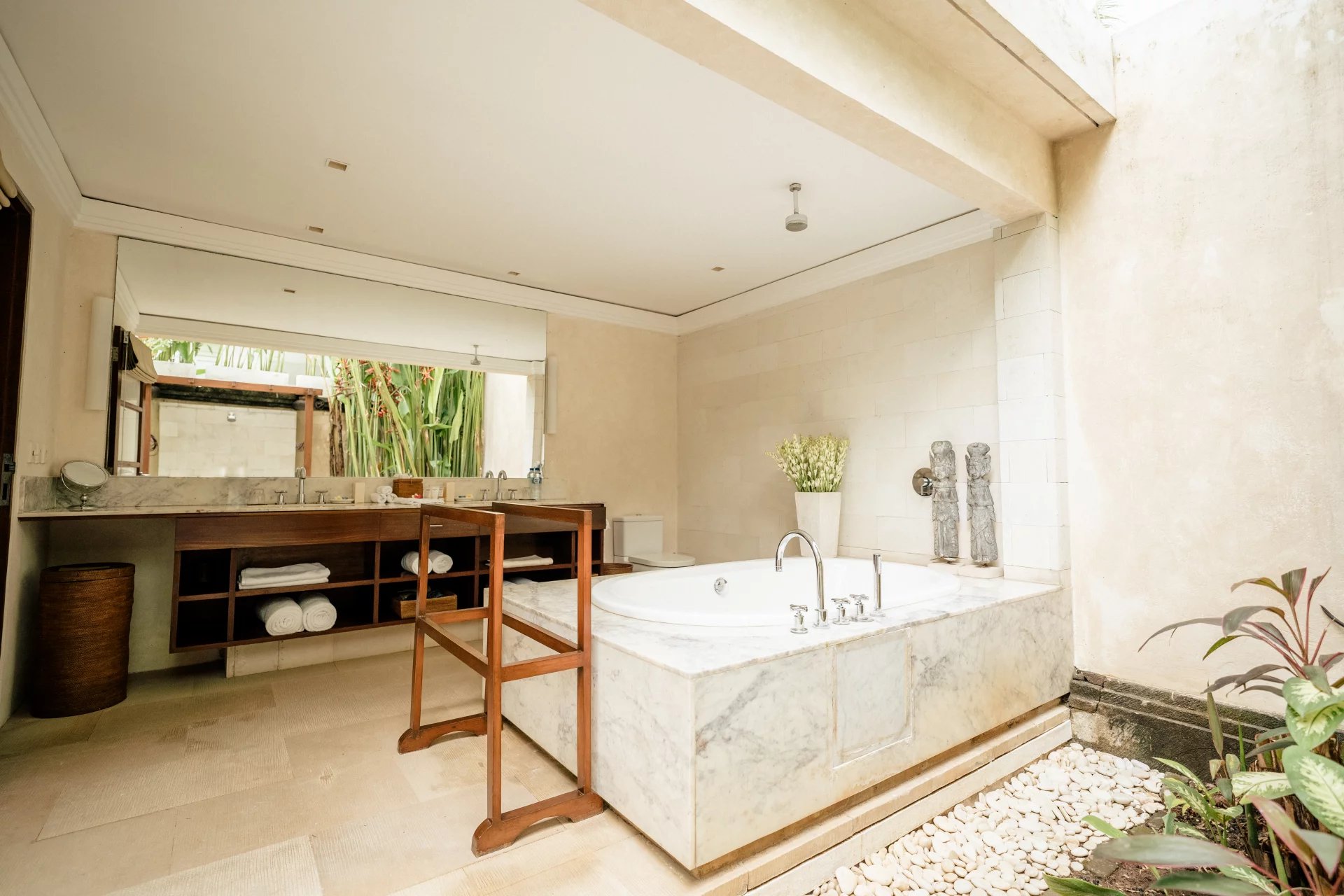 4 Bed, 4 Bath, HouseFor Sale, Canggu, Bali