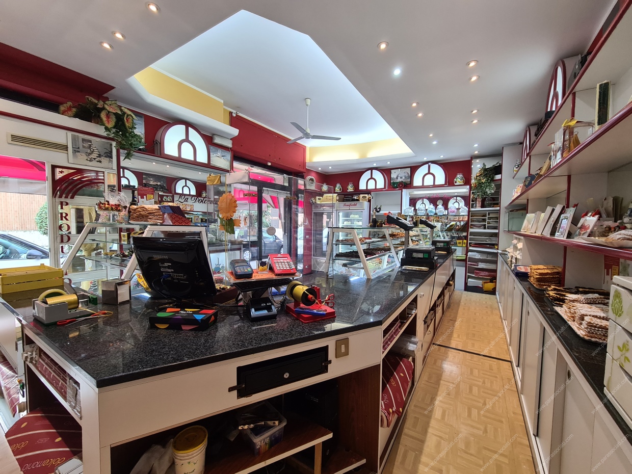 Commercial Property, For Sale