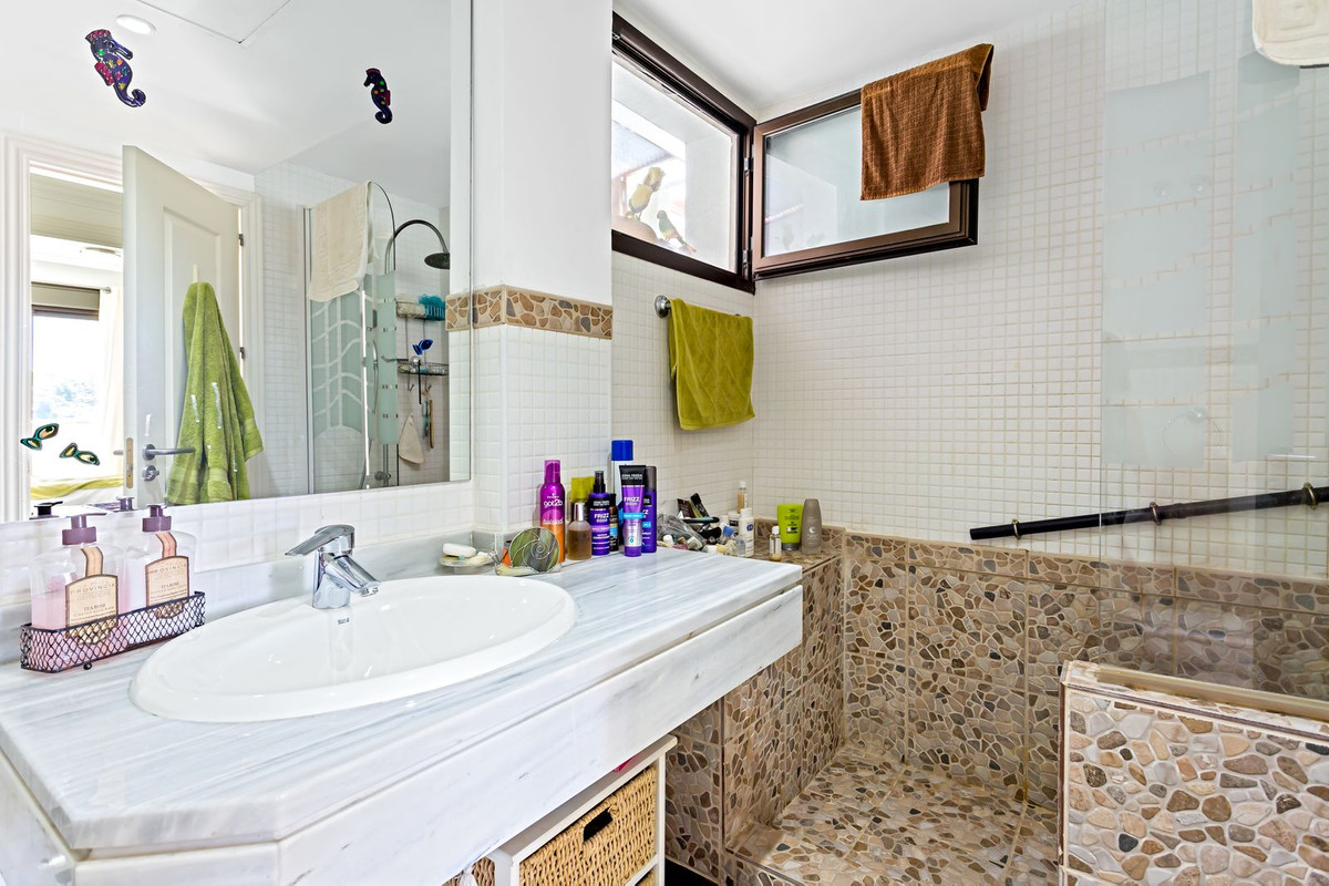 3 Bed, 2 Bath, ApartmentFor Sale, Casares Playa, Malaga 3 Bed, 2 Bath, ApartmentFor Sale, Casares Playa, Malaga