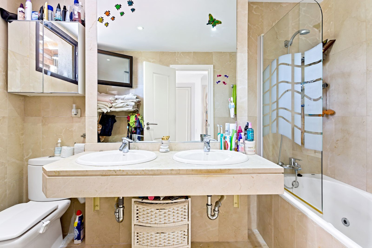 3 Bed, 2 Bath, ApartmentFor Sale, Casares Playa, Malaga 3 Bed, 2 Bath, ApartmentFor Sale, Casares Playa, Malaga