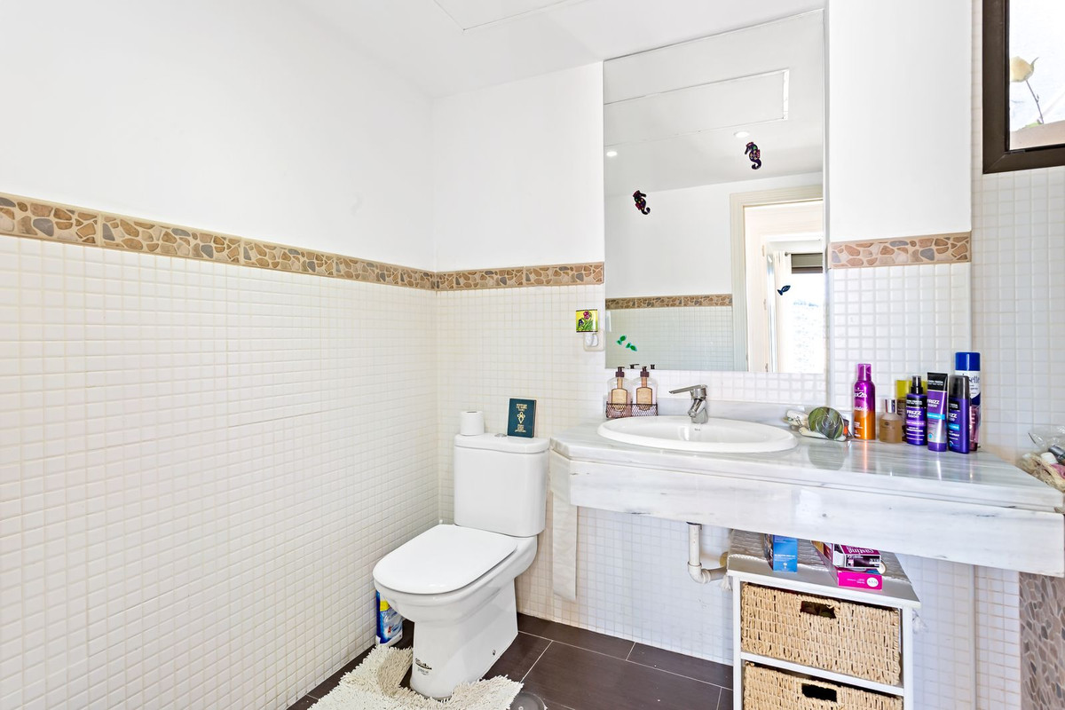 3 Bed, 2 Bath, ApartmentFor Sale, Casares Playa, Malaga 3 Bed, 2 Bath, ApartmentFor Sale, Casares Playa, Malaga