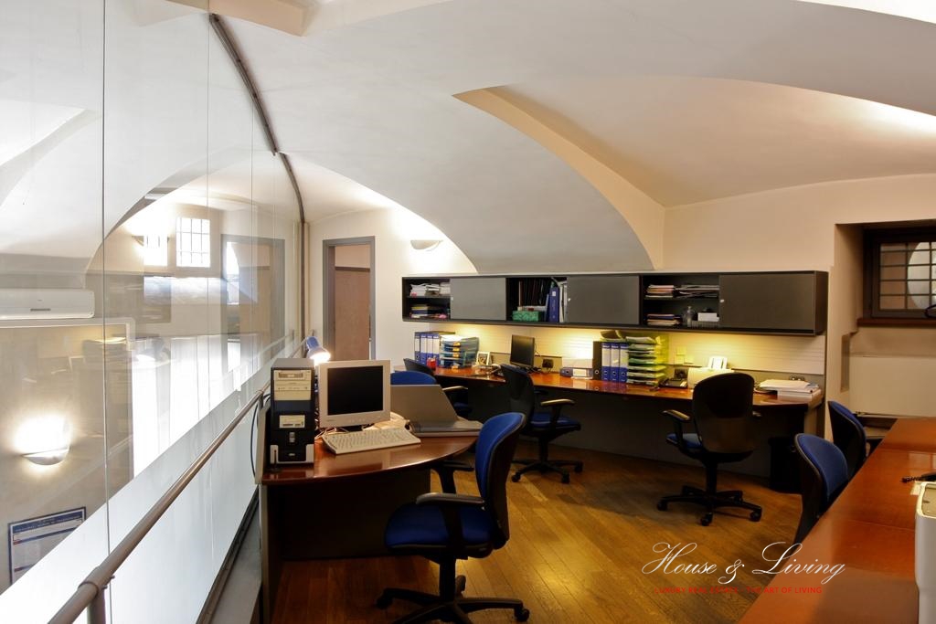 Commercial Property, For Sale