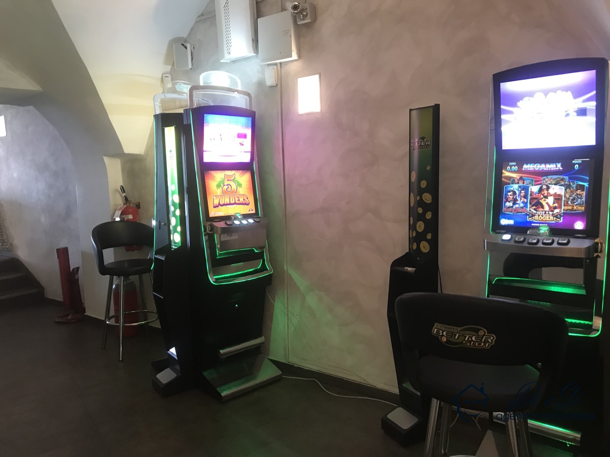 Commercial Property, For Sale