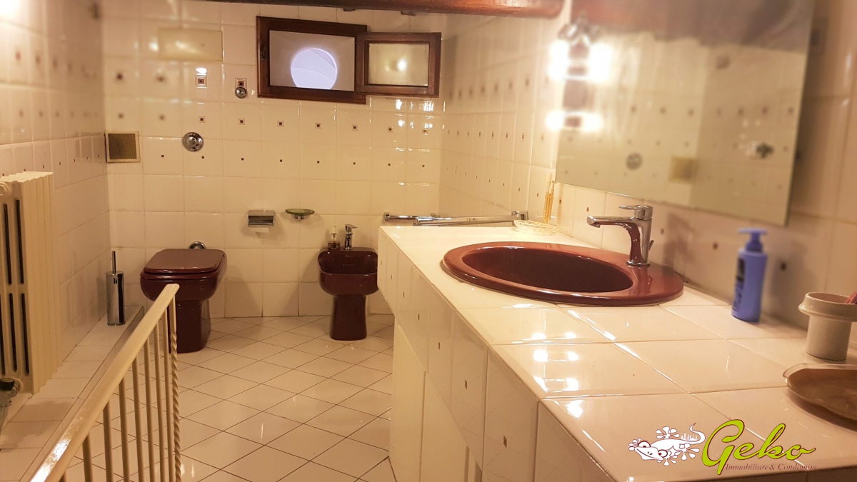 Commercial Property, For Sale Commercial Property, For Sale