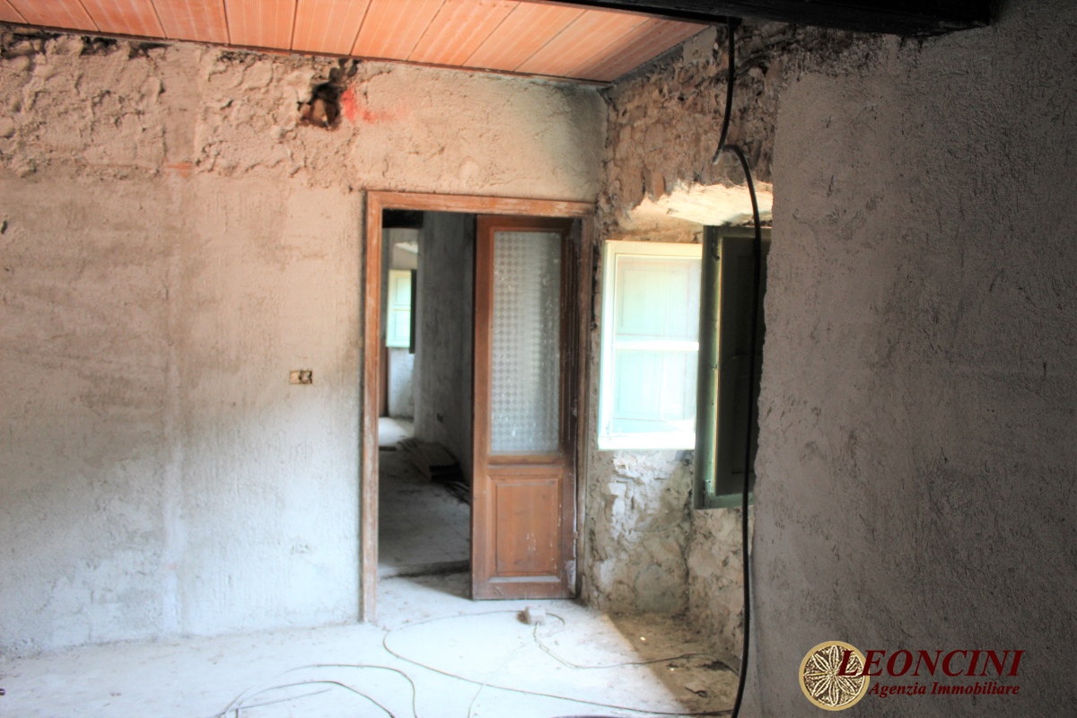 2 Bed, HouseFor Sale, Bagnone, Toscana