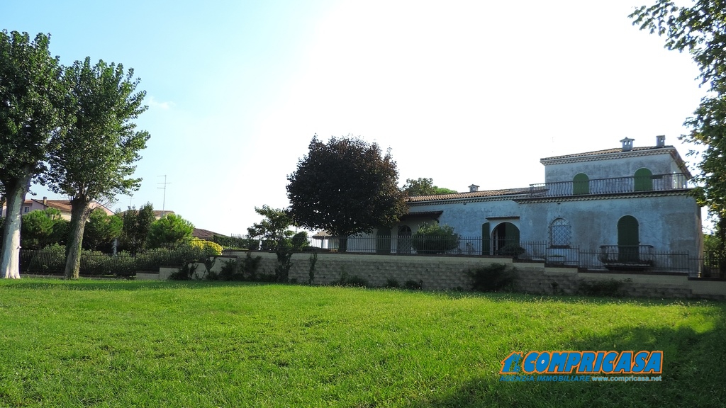 Commercial Property, For Sale