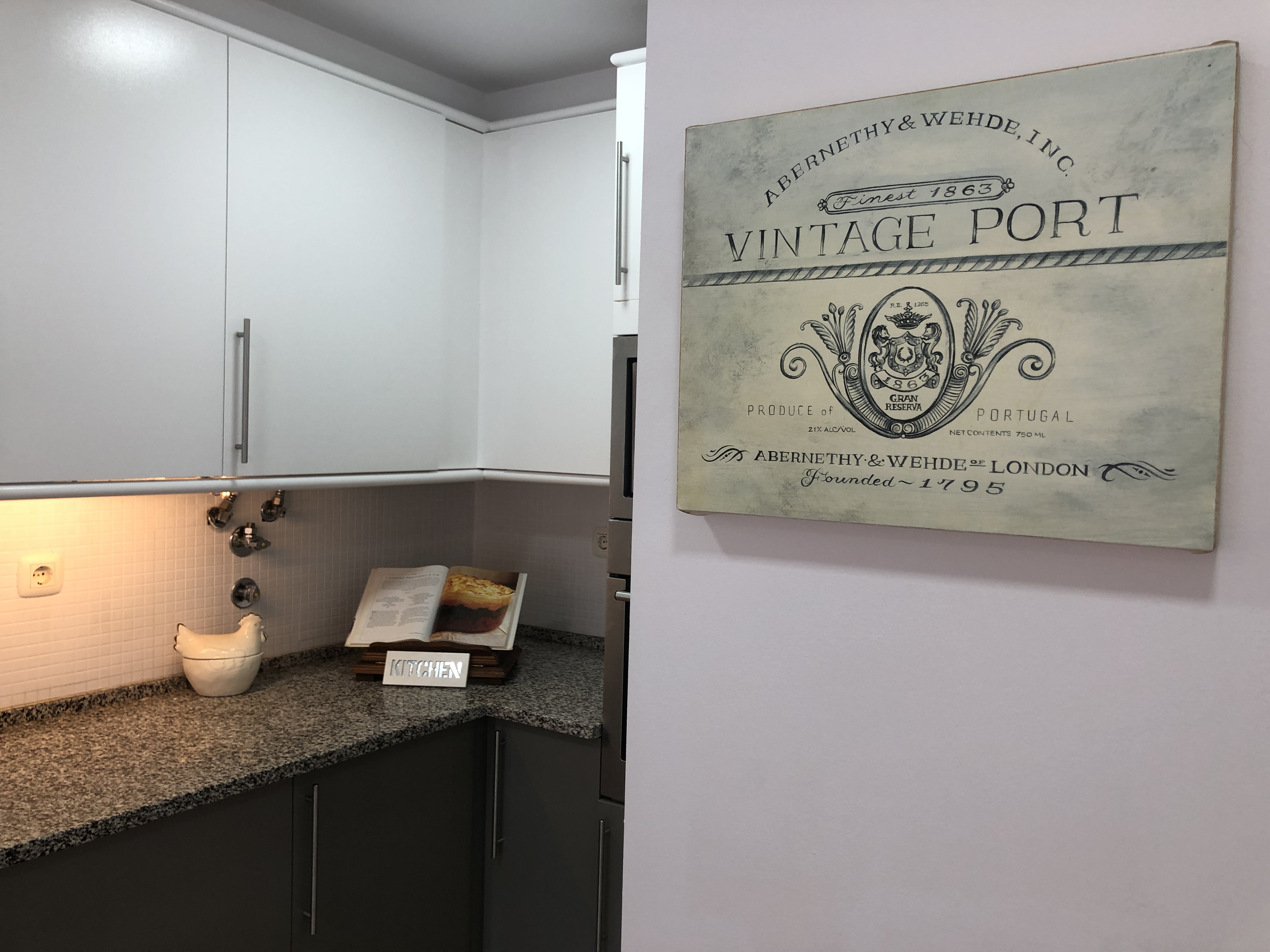 4 Bed, 3 Bath, HouseFor Sale, Faro, 8200-291