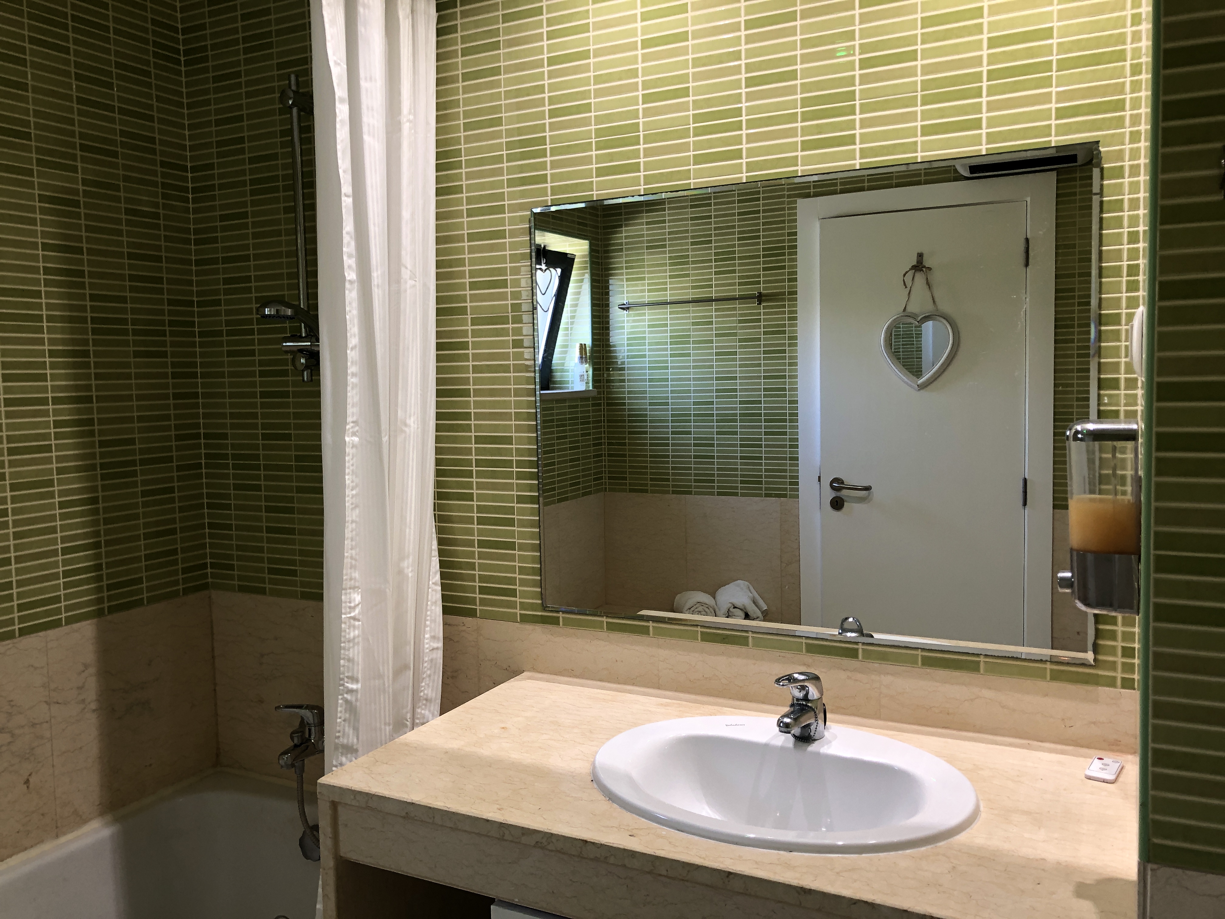 4 Bed, 3 Bath, HouseFor Sale, Faro, 8200-291