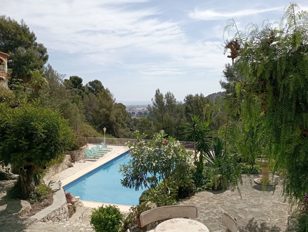 Commercial Property, For Sale