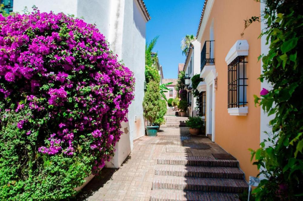 3 Bed, 3 Bath, HouseFor Sale, New Golden Mile, Malaga