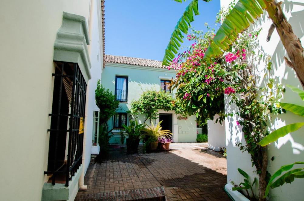 3 Bed, 3 Bath, HouseFor Sale, New Golden Mile, Malaga