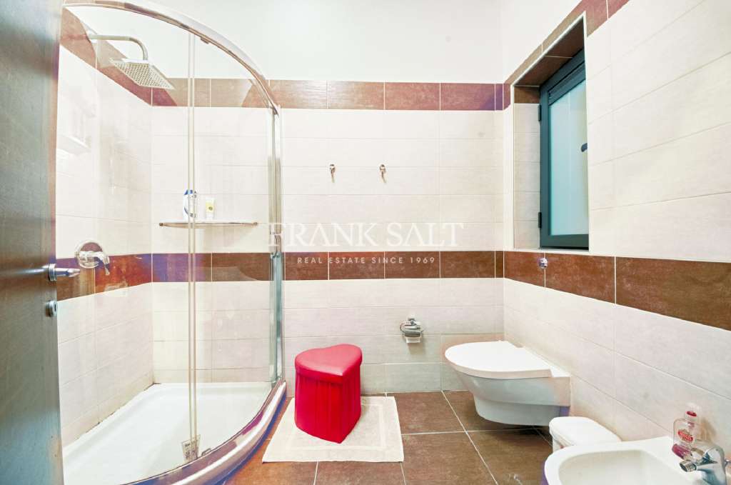 2 Bed, ApartmentFor Sale, Pender Gardens, Malta